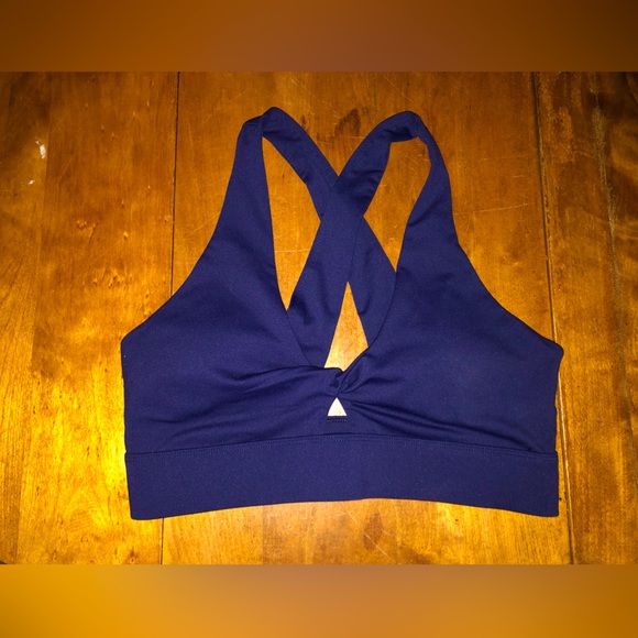 🔥LN! Fabletics Oasis Twist Bra🦕 - Picture 3 of 4